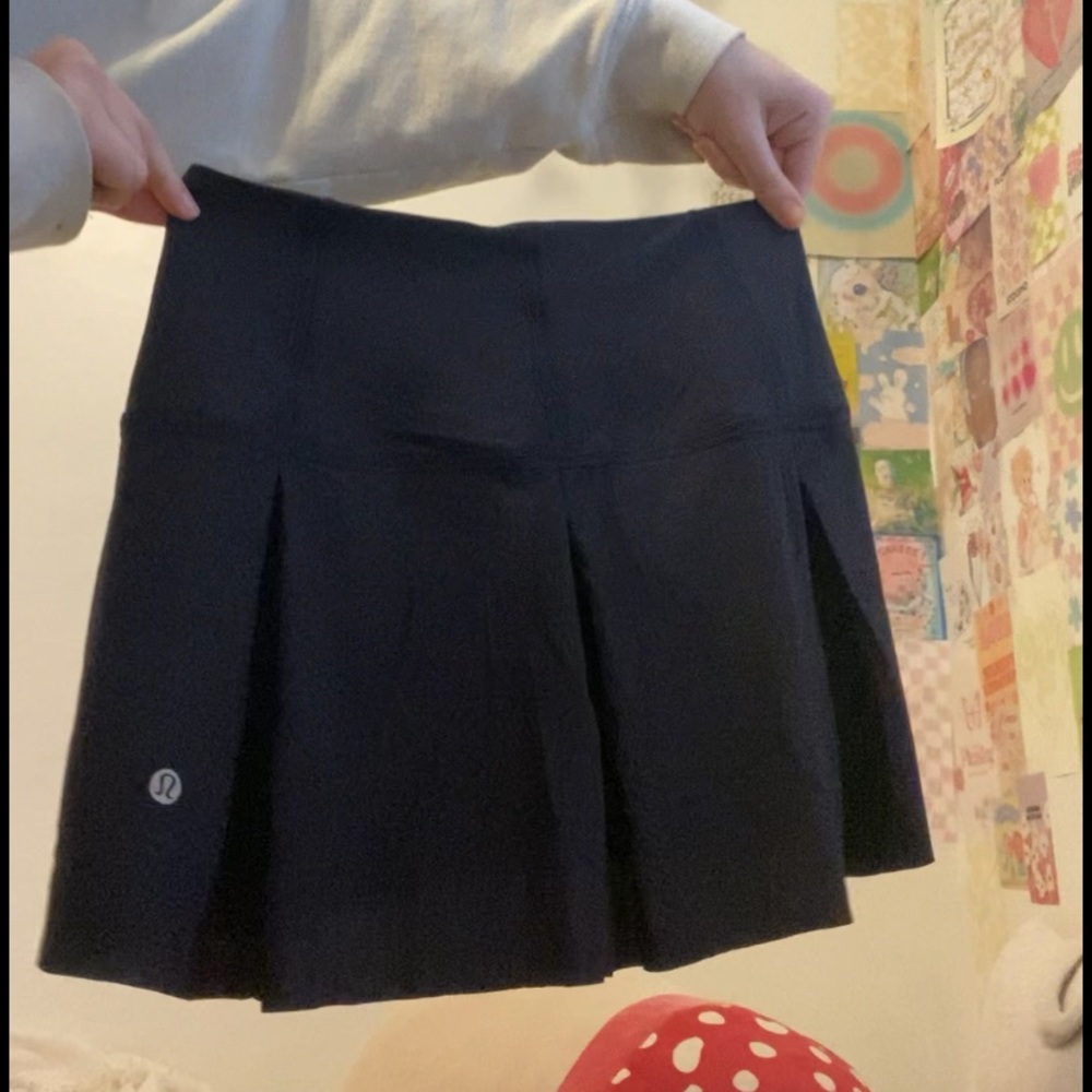 Lululemon Athletica Skirt Size 4